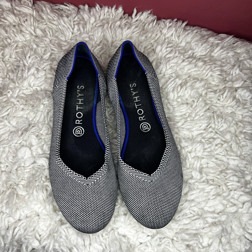 Rothy’s Navy & White Flats—Size 6